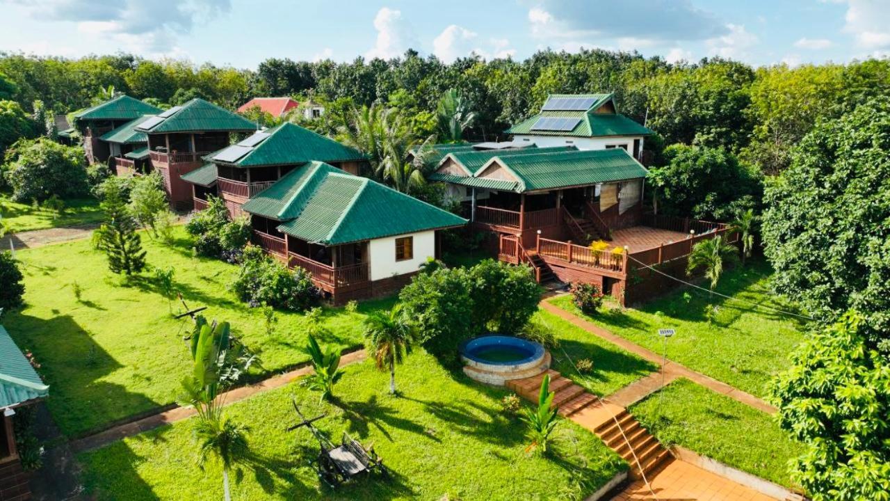 Ratanakiri Paradise Hotel & Restaurant Banlung Exteriör bild