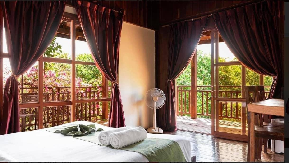 Ratanakiri Paradise Hotel & Restaurant Banlung Exteriör bild
