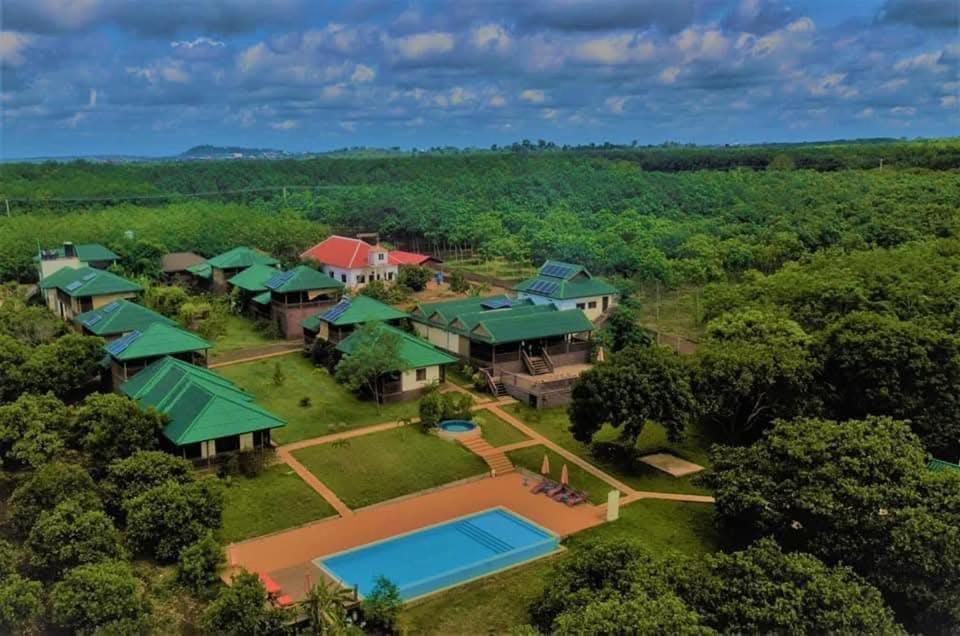 Ratanakiri Paradise Hotel & Restaurant Banlung Exteriör bild